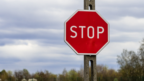 niezatrzymanie-sie-na-stopie