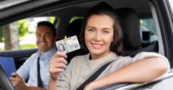 Co oznacza kod b96 w prawie jazdy kategorii B?